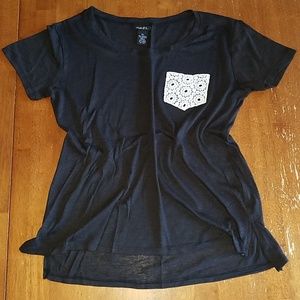 🎉 3/$25 rue21 Pocket Tee